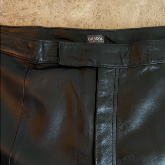 GARSON Leather Cropped Seamed Pants w/ Back Pockets - Picture 2 of 6